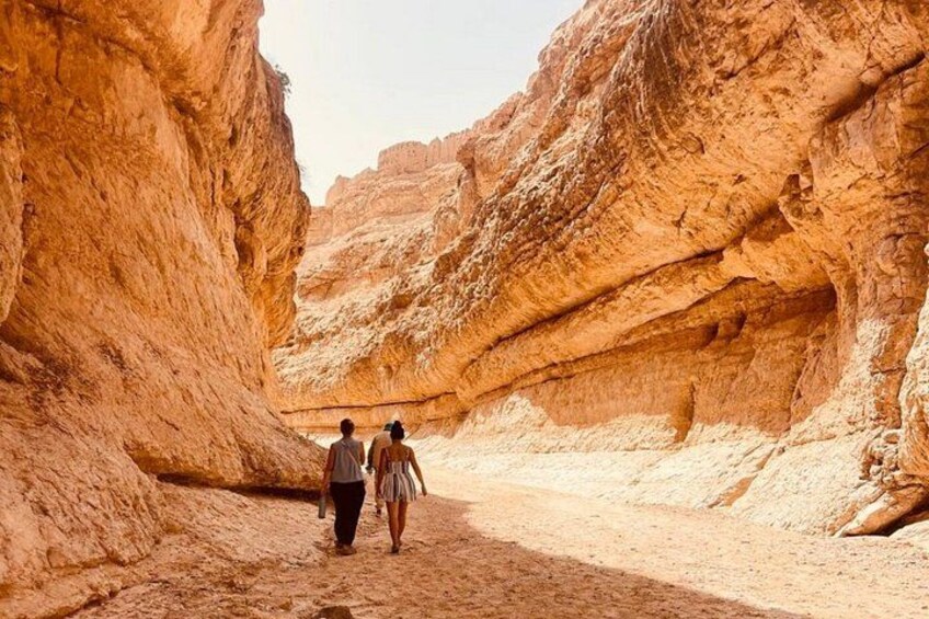 Tunis: 2-day private tour of the Sahara, El Jem and Matmata 1
