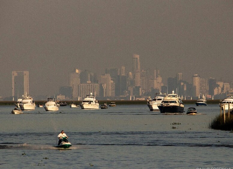 Picture 5 for Activity Buenos Aires: Premium Delta Navigation round trip 2