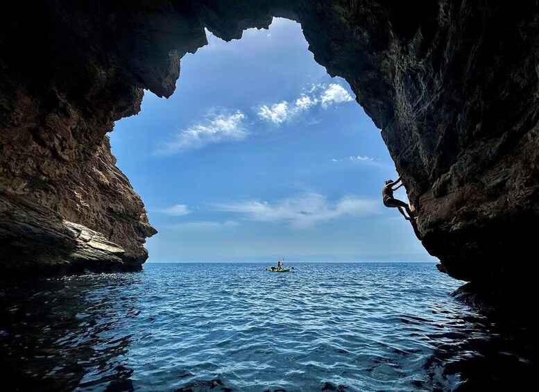 Picture 5 for Activity Deep Water Soloing Tropical Coast of Granada Psicobloc 5