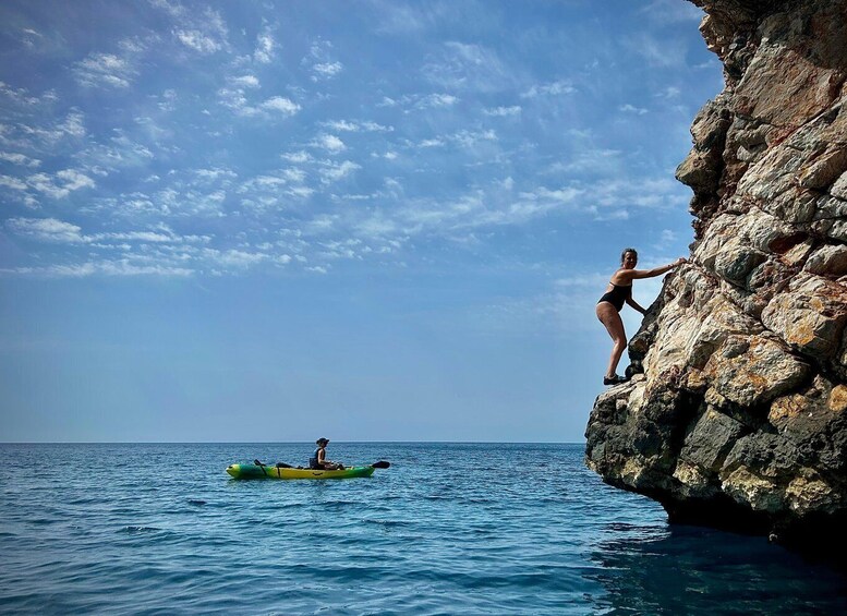Deep Water Soloing Tropical Coast of Granada Psicobloc 1