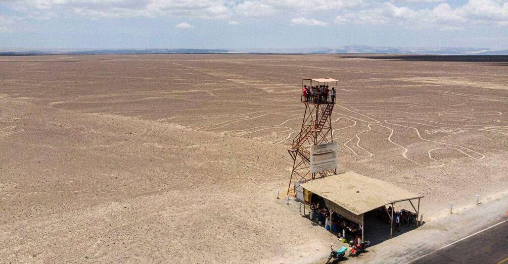 Nazca : Mirador of Nazca Lines 1