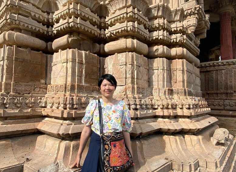 Jaipur: Abhaneri Step Wells & Haunted Bhangarh Day Tour 1