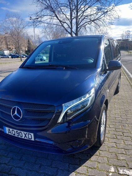 Porto: Private Transfer from Oporto Airport to Guimarães 2