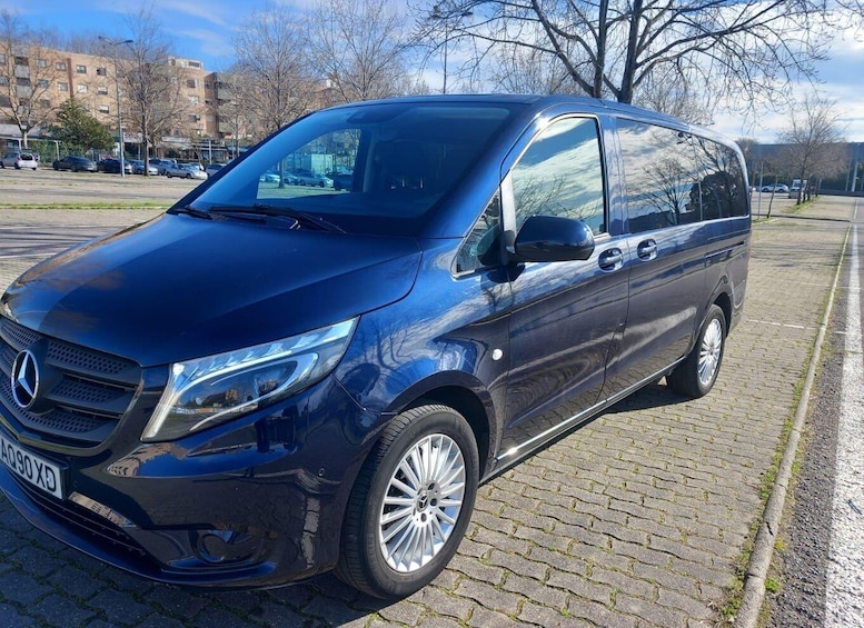 Picture 3 for Activity Porto: Private Transfer from Oporto Airport to Guimarães 3