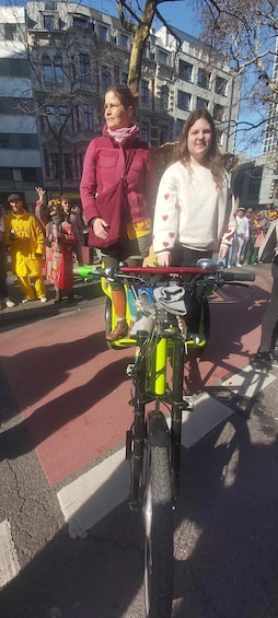 Picture 4 for Activity Veloloco Rickshaw Tour Cologne Sightseeing Wedding Brewery Birthdays 2