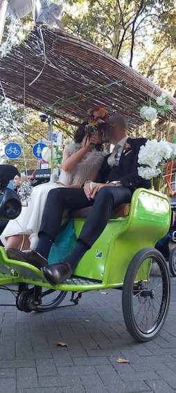 Picture 2 for Activity Veloloco Rickshaw Tour Cologne Sightseeing Wedding Brewery Birthdays 3