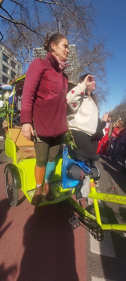 Picture 5 for Activity Veloloco Rickshaw Tour Cologne Sightseeing Wedding Brewery Birthdays 5