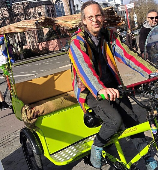 Picture 3 for Activity Veloloco Rickshaw Tour Cologne Sightseeing Wedding Brewery Birthdays 4