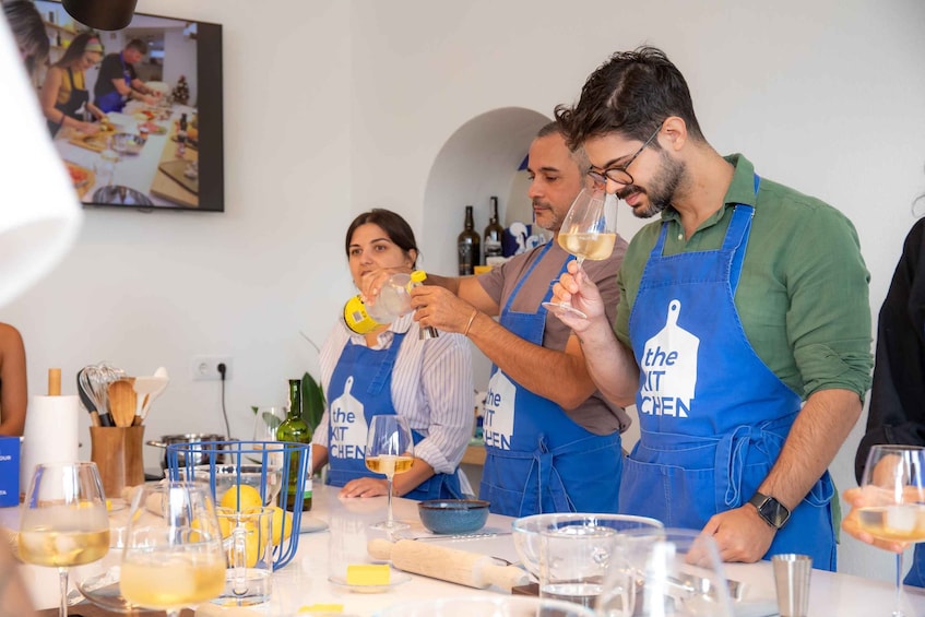 Picture 4 for Activity Lagos:Make Your Own Portonic Cocktail & Bake Pastéis de Nata 3