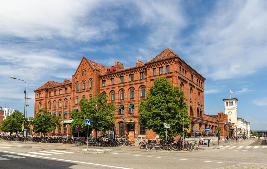 Picture 4 for Activity Malmö: Private Architecture Tour with a Local Expert 2