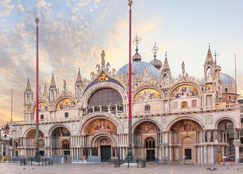 Venice: Saint Mark's Basilica Ticket & Audio Tour with a City Walk 4