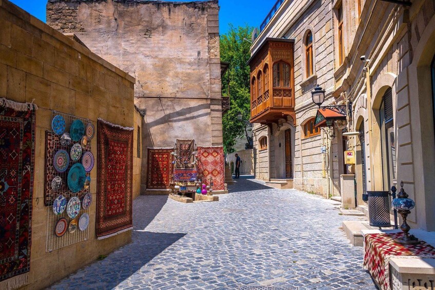 Picture 2 for Activity Baku: Old City & Icherisheher Guided Walking Tour 5