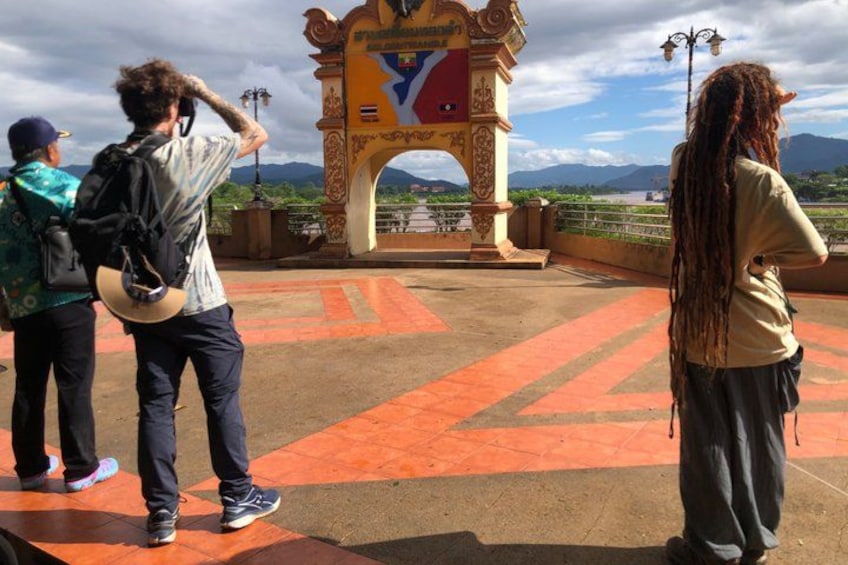 Stunning tour at Golden Triangle and 3 countries border view 5