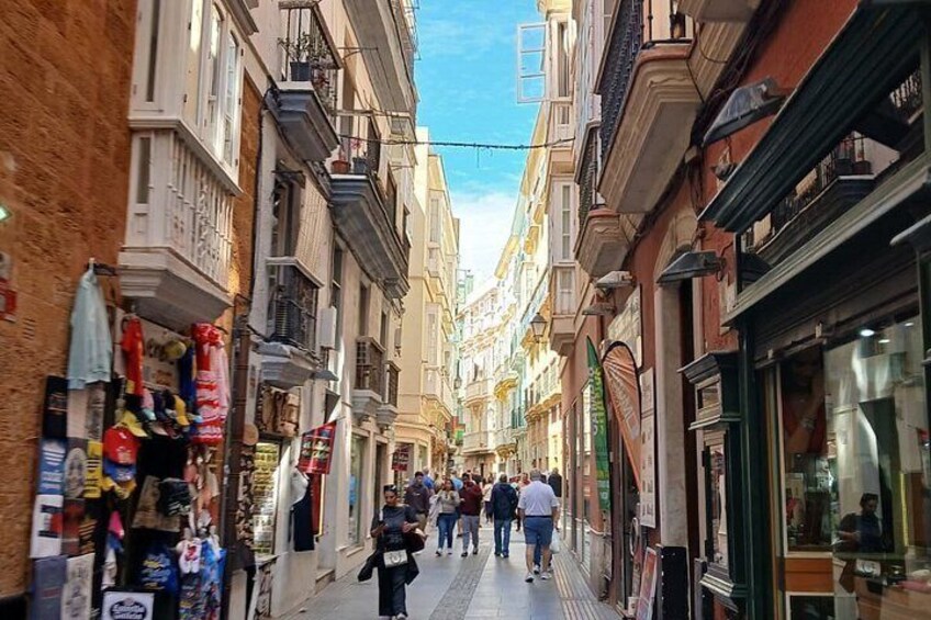 Tour of Cadiz : Journey to the Past through Historical Images 5