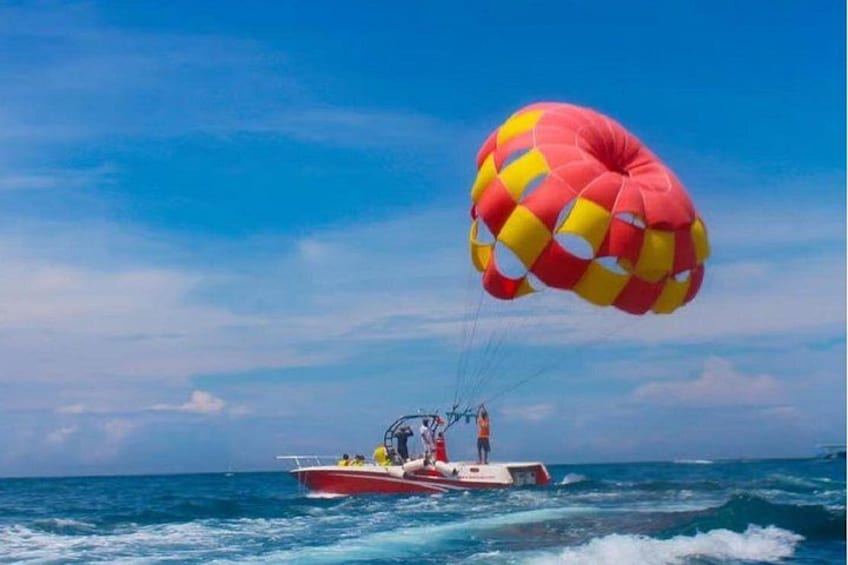 Bali Watersport Parasailing Adventure, Rolling Donut and Jetski 2