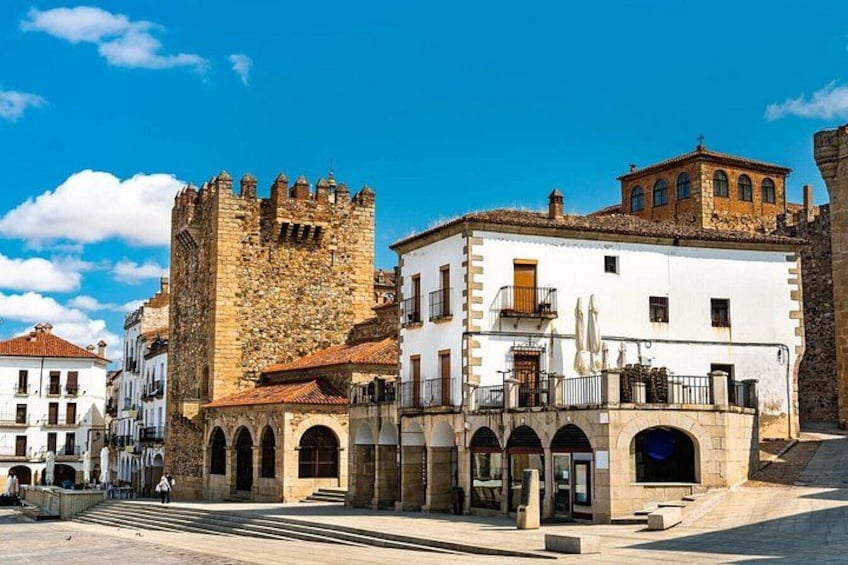 Hello Caceres: Private 2-Hour Intro City Walk with Local Guide 1