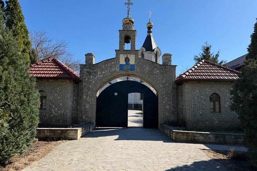 Half day: Old Orhei and Curchi Monastery 4
