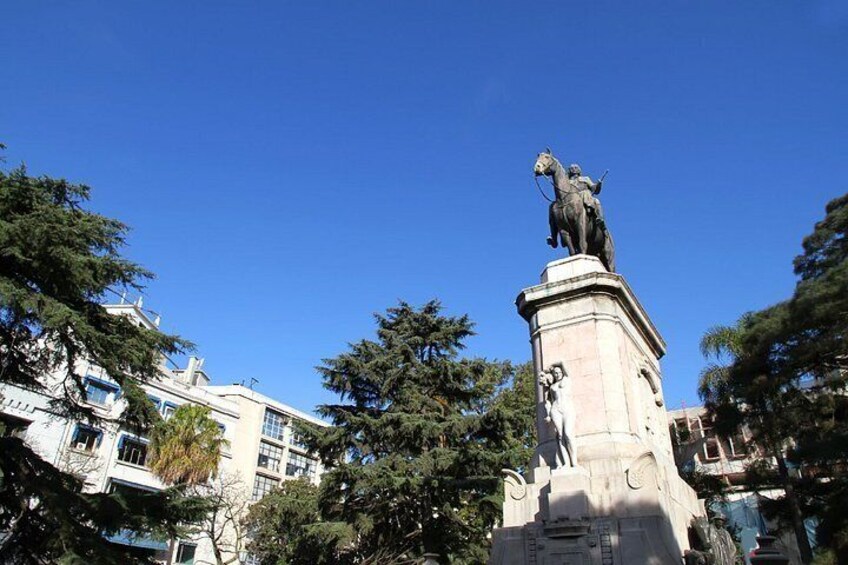 Montevideo Audio guided walking tour 3h and 19 audio commentary 2
