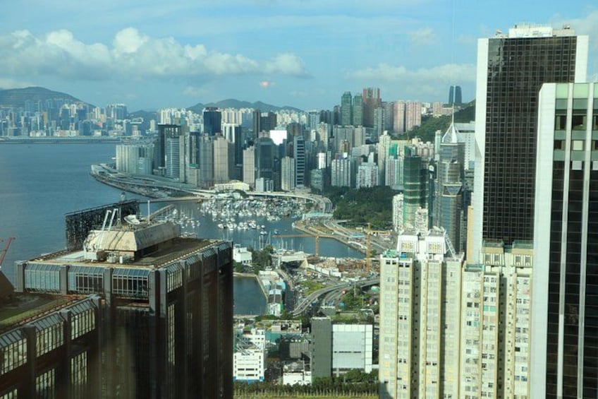 Hong Kong Private Tour with a Driver 2