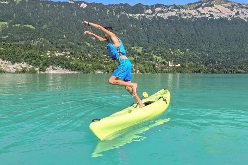 Relaxed Kayak Experience on Lake Brienz 2
