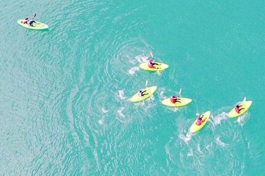 Relaxed Kayak Experience on Lake Brienz 4