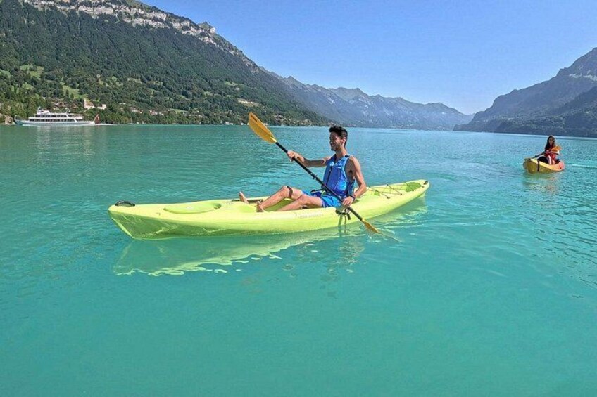 Relaxed Kayak Experience on Lake Brienz 3