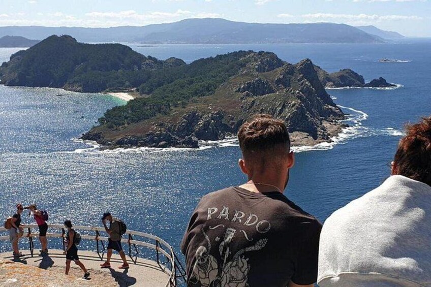 Cíes Islands Day Trip from Santiago with Ferry and Transport 4