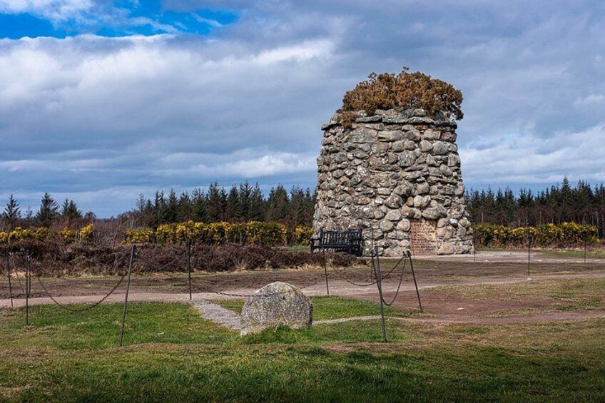 Loch Ness, Culloden, Clava Cairns: Private Tour from Edinburgh 2