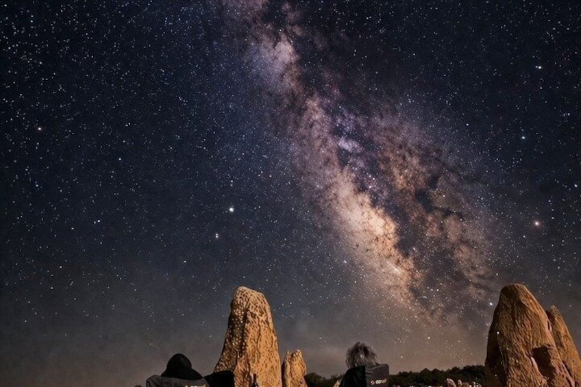 Private Pinnacles Sunset and Stargazing Tour with Lobster Dinner 4
