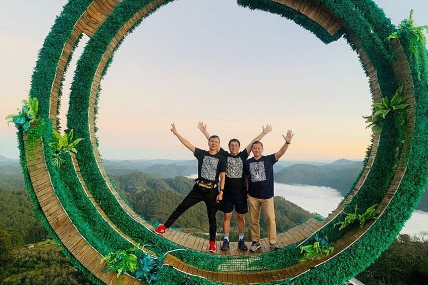 Da Lat Early Morning Cloud Hunting and Sunrise Tour 2