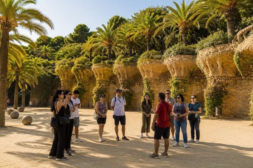 Park Guell Skip-the-Line Guided Tour in Barcelona 3