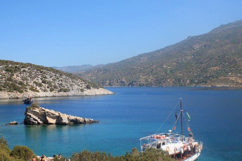 Traditional BBQ Boat Escape East Samos Cruise 5