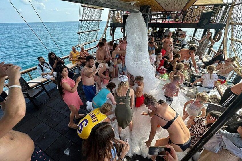 Side Dolphin Island Boat Trip with Lunch and Hotel Transfer 5