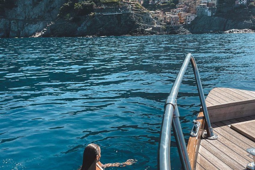 6 hr Private Cinque Terre and Portovenere Tour 1