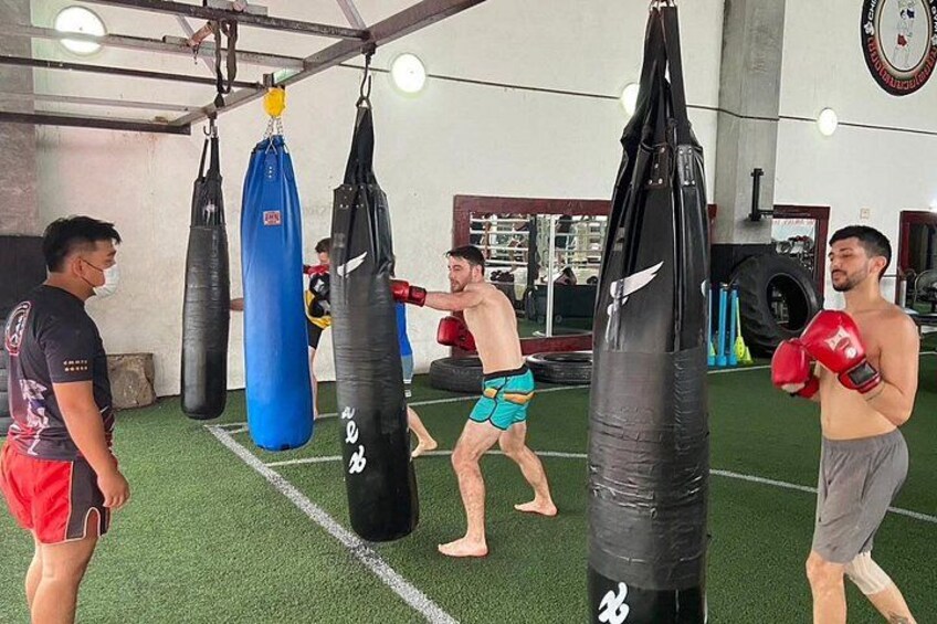 Chiang Mai Muay Thai Beginner and Fitness Training Class 4