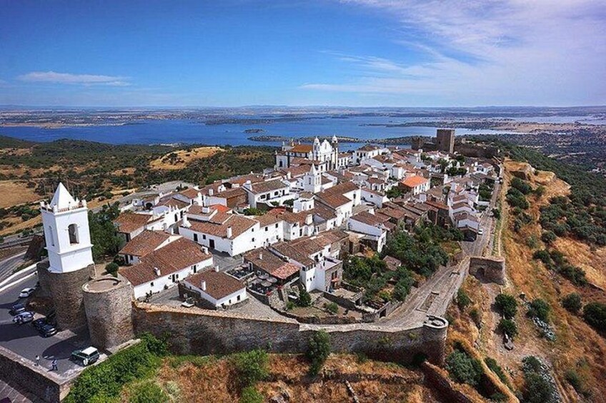 Évora: Monsaraz Private Walking Tour with Driver and Guide 1