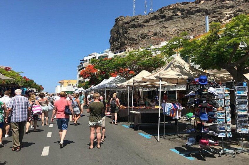 Half Day Puerto de Mogán Friday Market and Shopping Experience 2