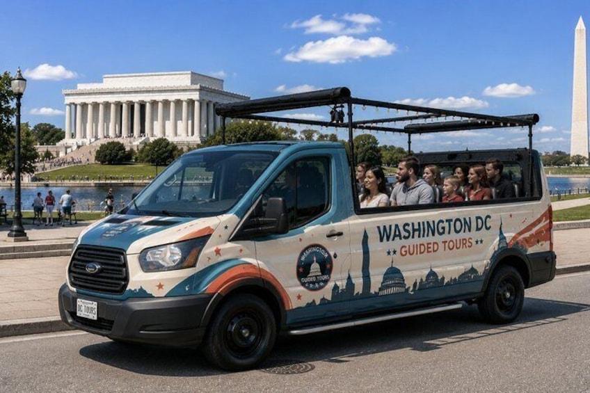 Washington DC Monuments & Memorials Small Group Open-Air Cruiser 4