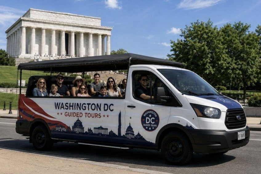 Washington DC Monuments & Memorials Small Group Open-Air Cruiser 1
