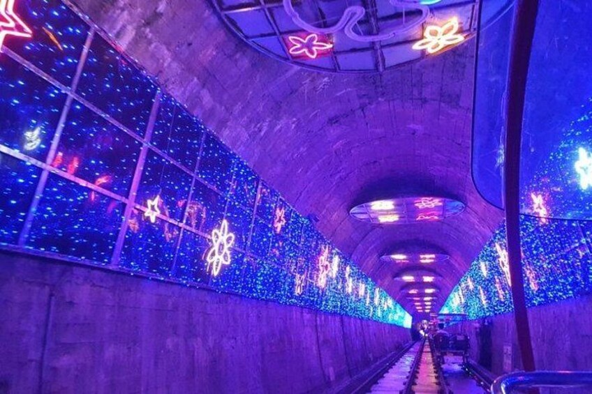 Private K-pop boyband Location Tour from Seoul City with Pickup 2