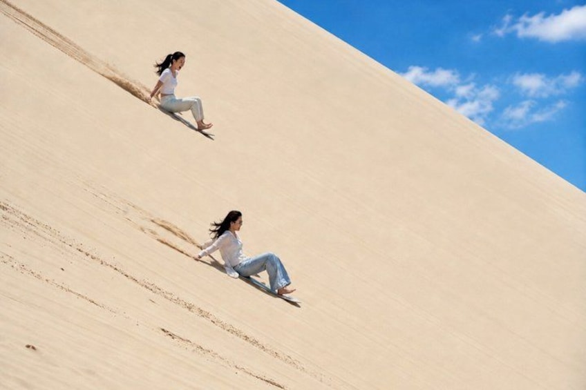 Hunter Valley Winery & Lunch, Port Stephens Sand Dunes Adventure 4
