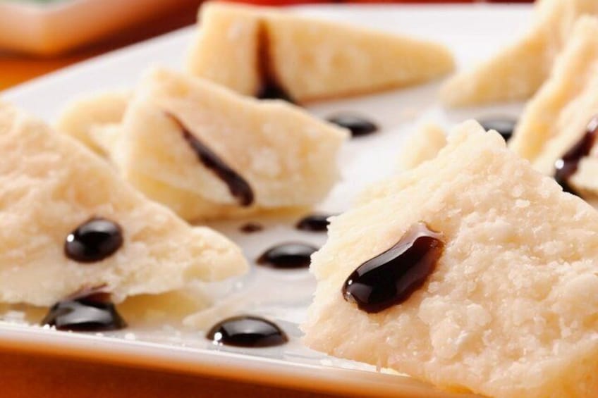 Modena Balsamic Vinegar Tour with Parmigiano and Gelato Tasting 2
