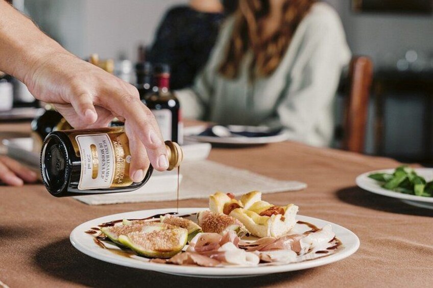 Modena Balsamic Vinegar Tour with Parmigiano and Gelato Tasting 1