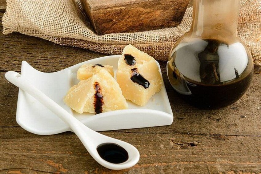 Modena Balsamic Vinegar Tour with Parmigiano and Gelato Tasting 4