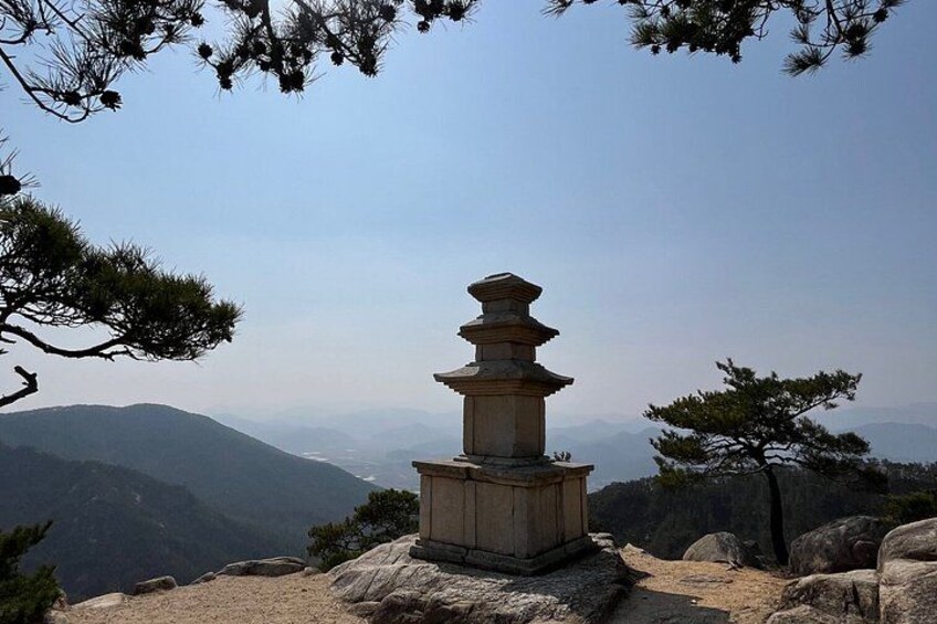 Hidden Buddhist Trails of Gyeongju – Namsan Hike with Local 2