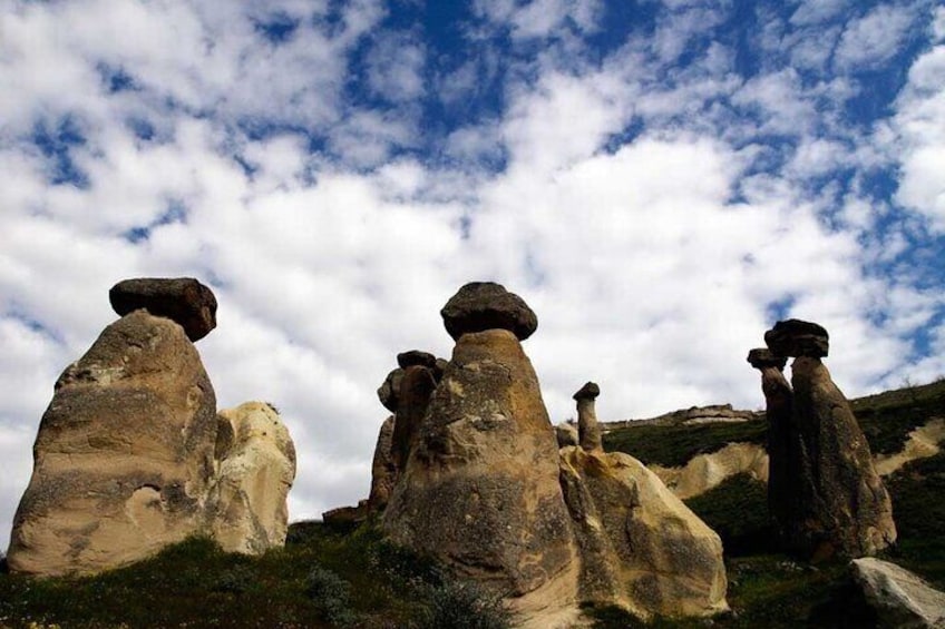 Rock formations with balanced stones. 5