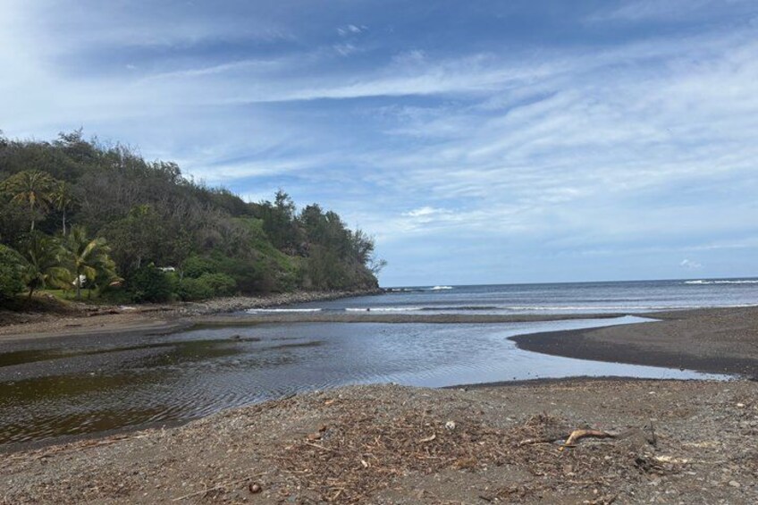 Scenic Road to Hana Adventure in AWD Mercedes 4