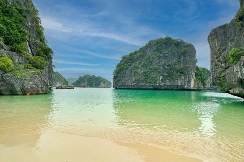 Tulip Premium Cruise 2 Days 1 Night in Lan Ha Bay & Ha Long Bay 4