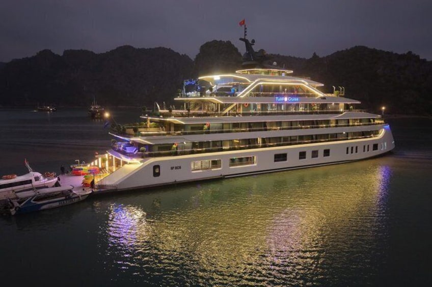 Tulip Premium Cruise 2 Days 1 Night in Lan Ha Bay & Ha Long Bay 1