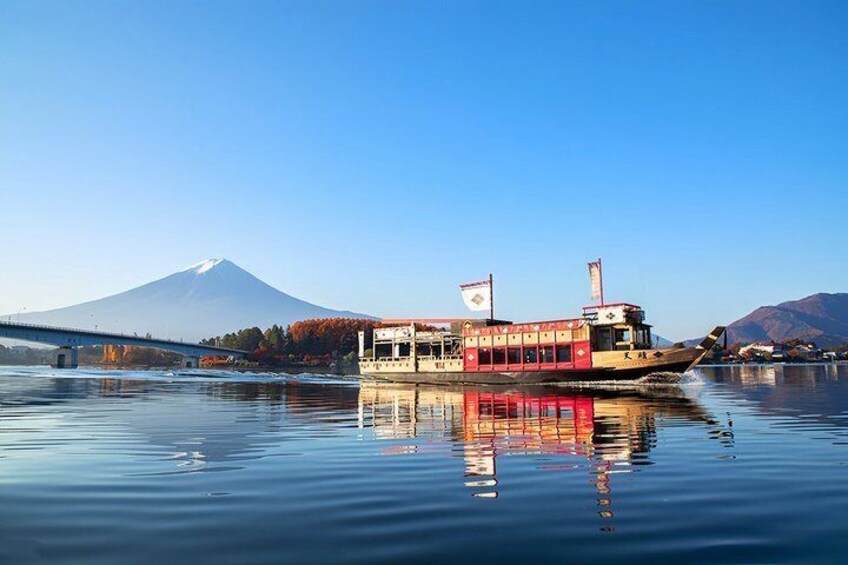 Mount Fuji Instagrammable Spots & Train Experience Day Tour 3